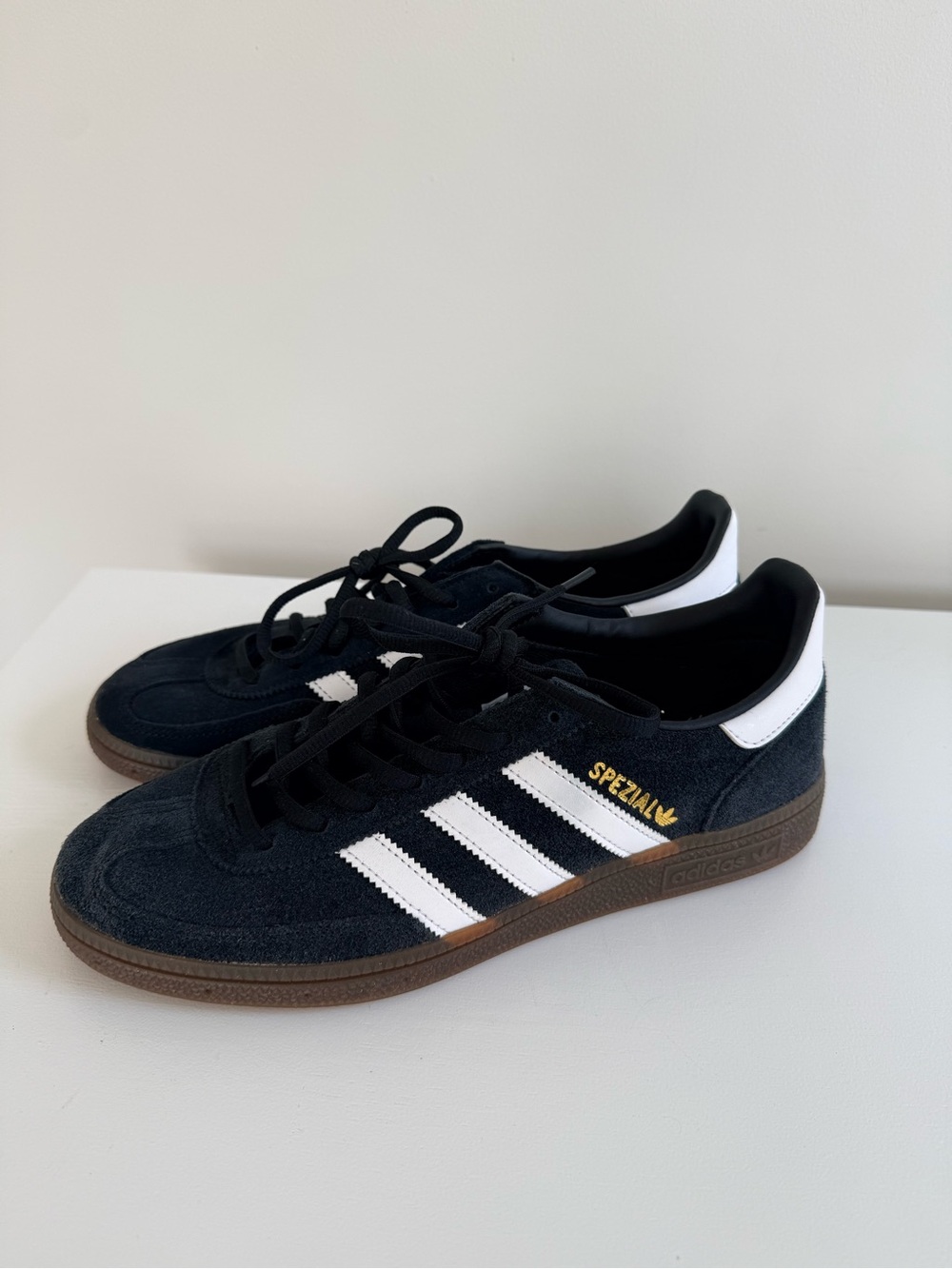 New adidas Black Suede Spezial Sneakers with White Stripes Men’s Size 8.5
